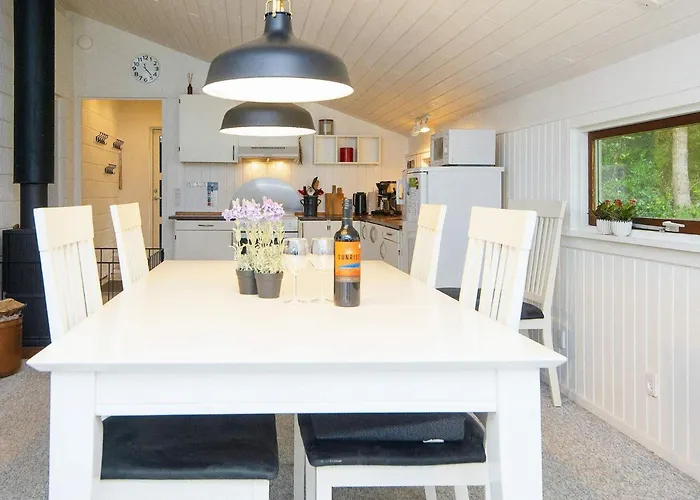 6 Person In Fårvang